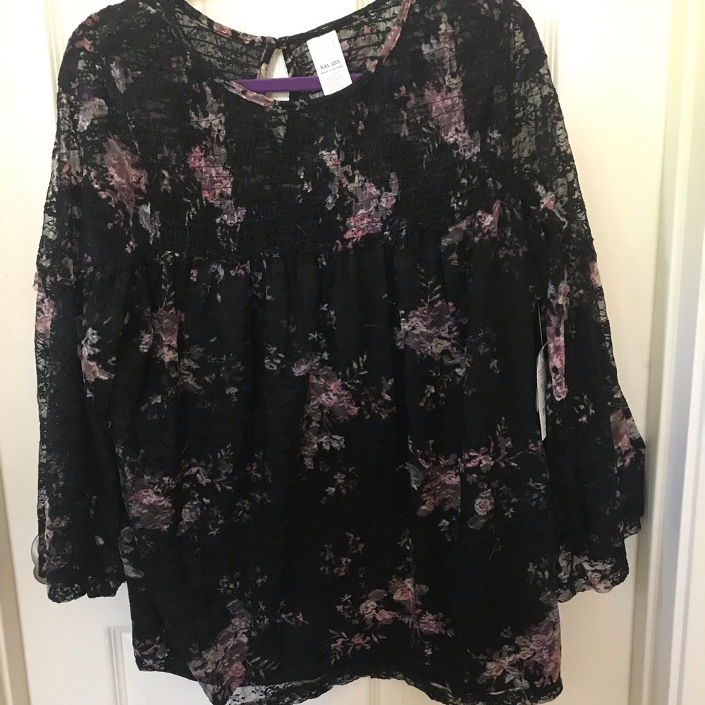 Floral lace blouse